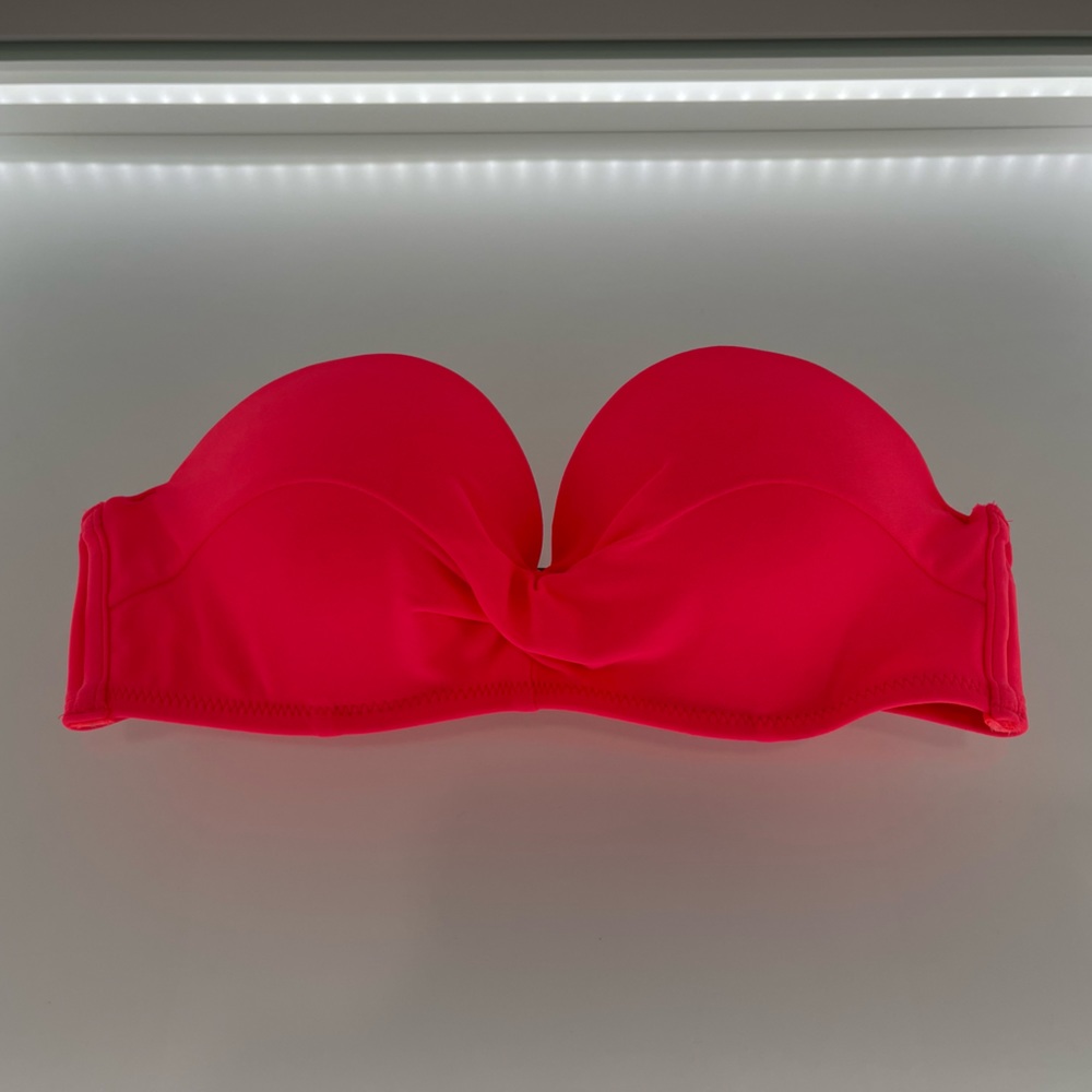 NWT Hollister California Twist Bandeau Bikini Swim Top in Pink Size XSmall